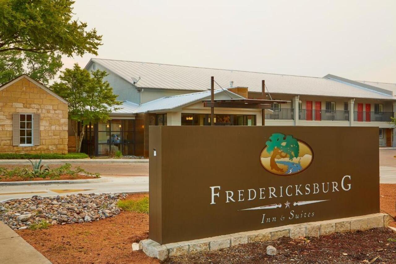 Fredericksburg Inn&Suites Exterior foto